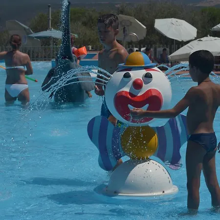 Aquafantasy Apartahotel