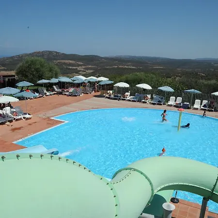 Aparthotel Aquafantasy Isola Rossa