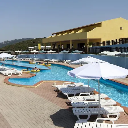 Aquafantasy Aparthotel Isola Rossa